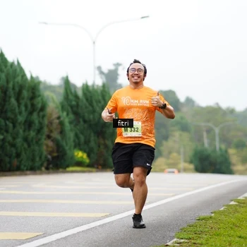 Runner Photo 8471346
