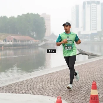 Runner Photo 8471357