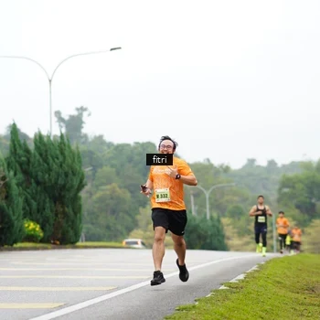 Runner Photo 8471364