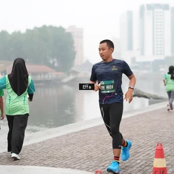 Runner Photo 8471379