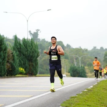 Runner Photo 8471399