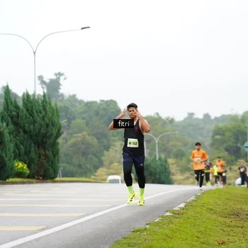 Runner Photo 8471413
