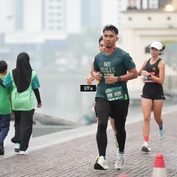 Runner Photo 8471428