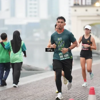 Runner Photo 8471447