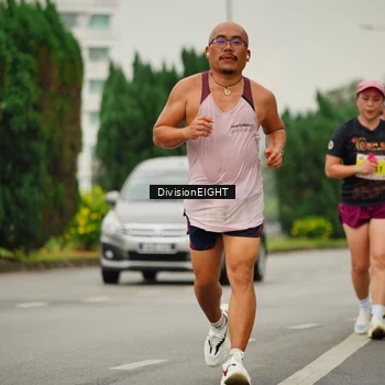 Runner Photo 8471451
