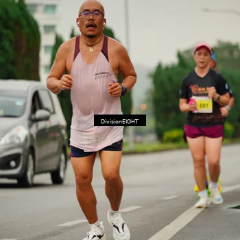 Runner Photo 8471455