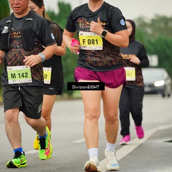 Runner Photo 8471475