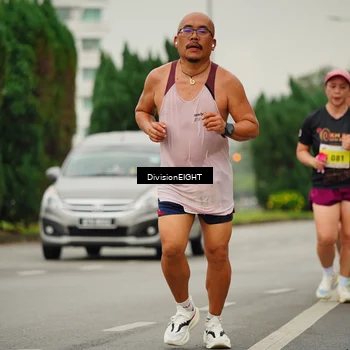 Runner Photo 8471479