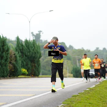 Runner Photo 8471494