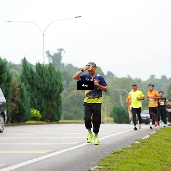 Runner Photo 8471500