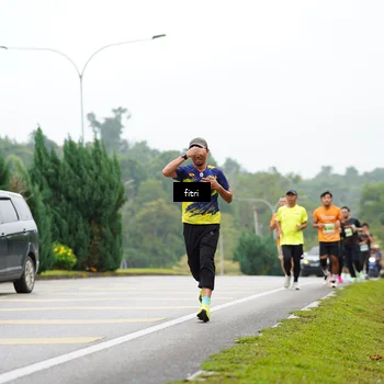 Runner Photo 8471502