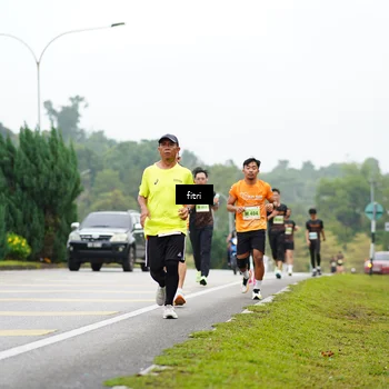 Runner Photo 8471572