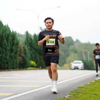 Runner Photo 8471659