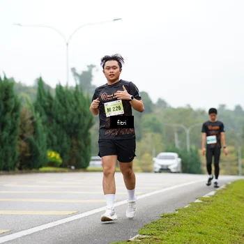 Runner Photo 8471667