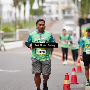 Runner Photo 8471675