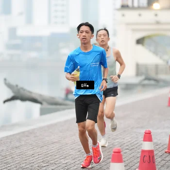 Runner Photo 8471676
