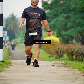 Runner Photo 8471699