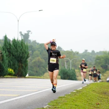 Runner Photo 8471754