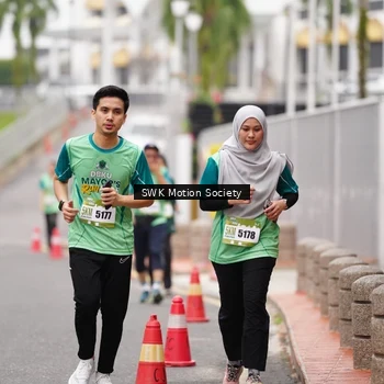 Runner Photo 8471792