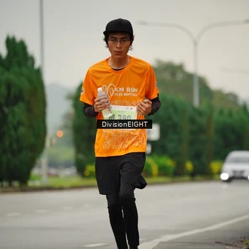 Runner Photo 8471807