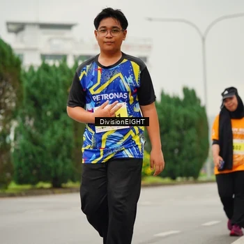 Runner Photo 8471811