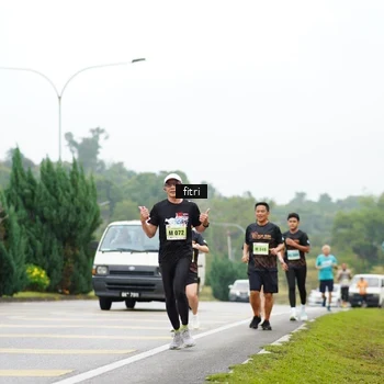 Runner Photo 8471824
