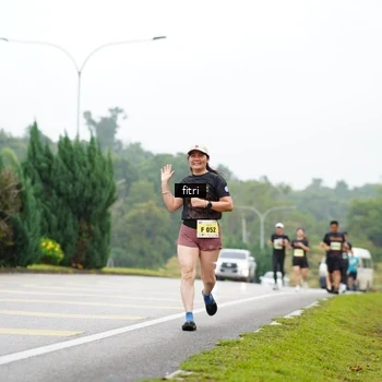 Runner Photo 8471825