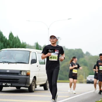 Runner Photo 8471845