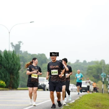 Runner Photo 8471868