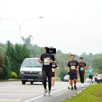 Runner Photo 8471876