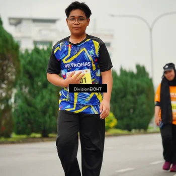 Runner Photo 8471904