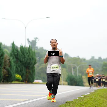 Runner Photo 8471990