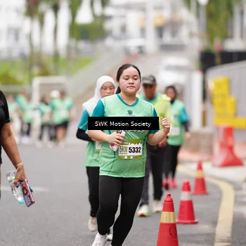 Runner Photo 8472001