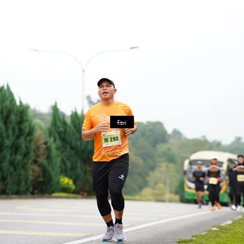 Runner Photo 8472003