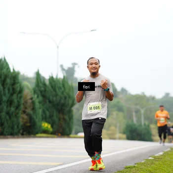 Runner Photo 8472004