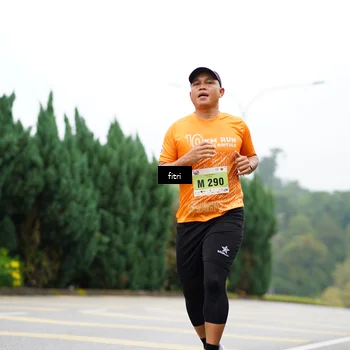 Runner Photo 8472023