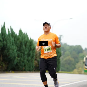 Runner Photo 8472027