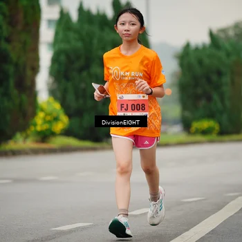 Runner Photo 8472028