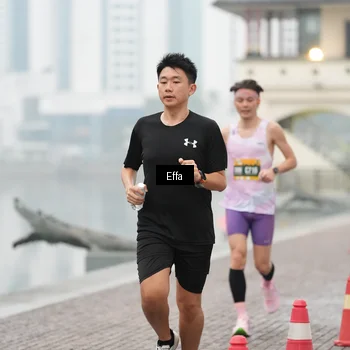 Runner Photo 8472050