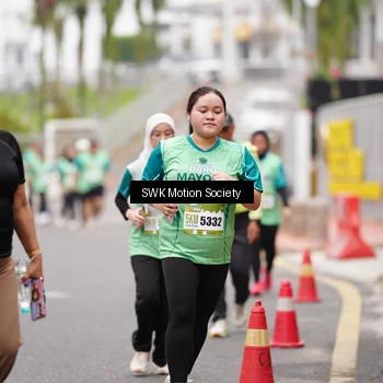 Runner Photo 8472051