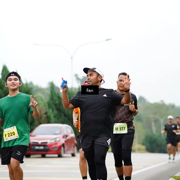 Runner Photo 8472096