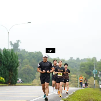 Runner Photo 8472125