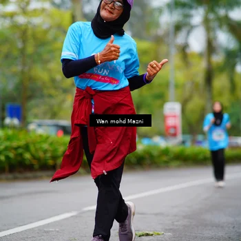 Runner Photo 8472202