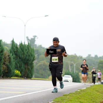 Runner Photo 8472224