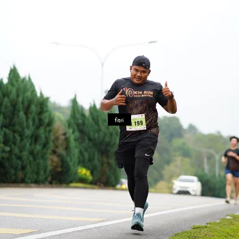 Runner Photo 8472236