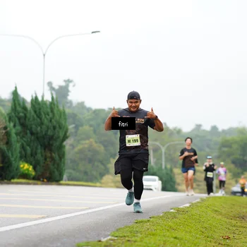 Runner Photo 8472238