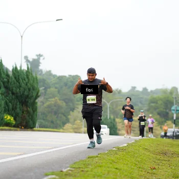 Runner Photo 8472245