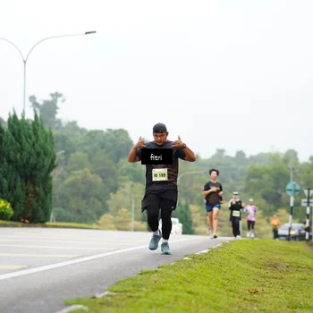 Runner Photo 8472248