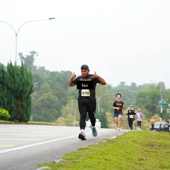 Runner Photo 8472255