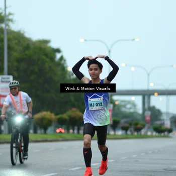 Runner Photo 8472258